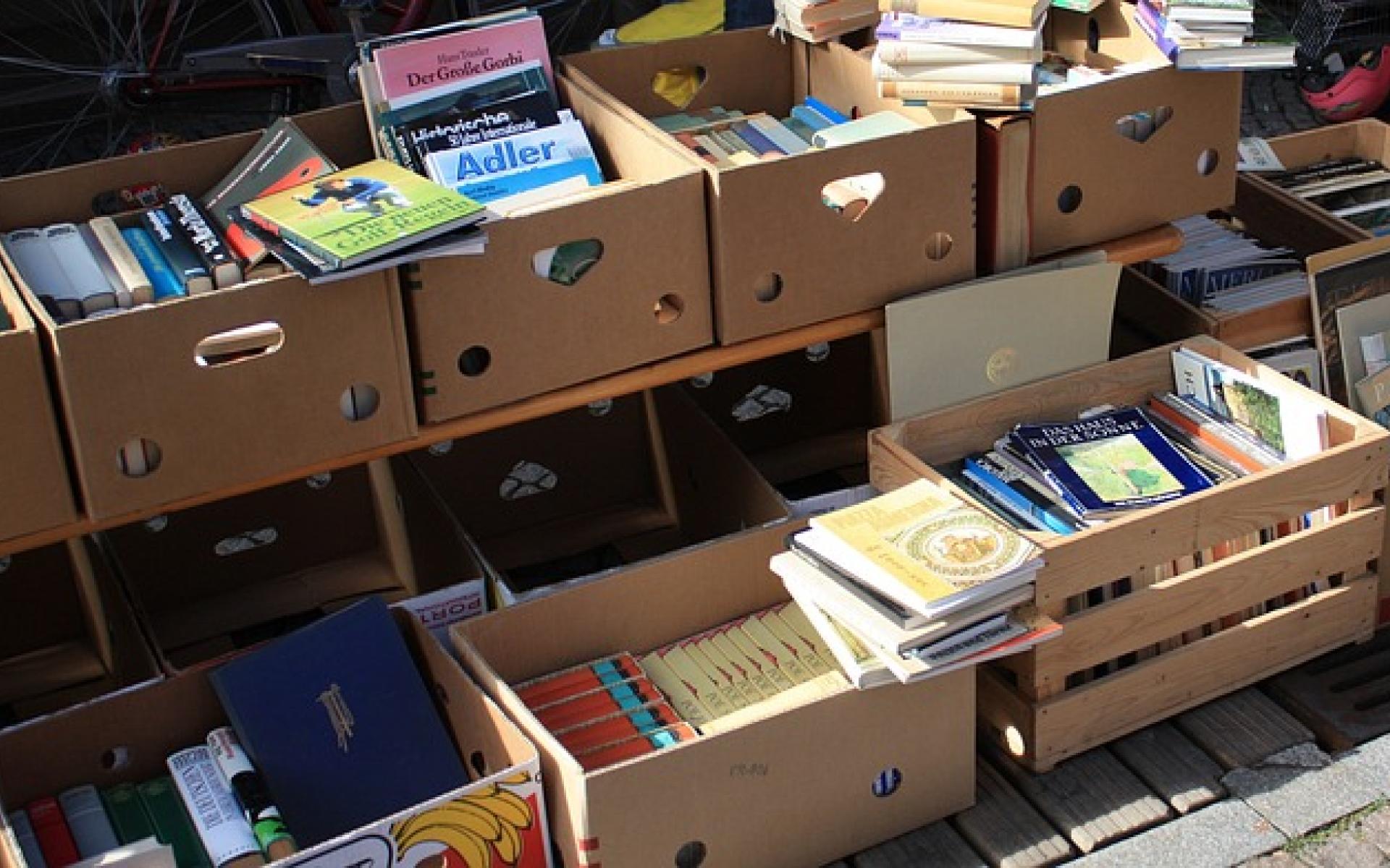 Bücherflohmarkt