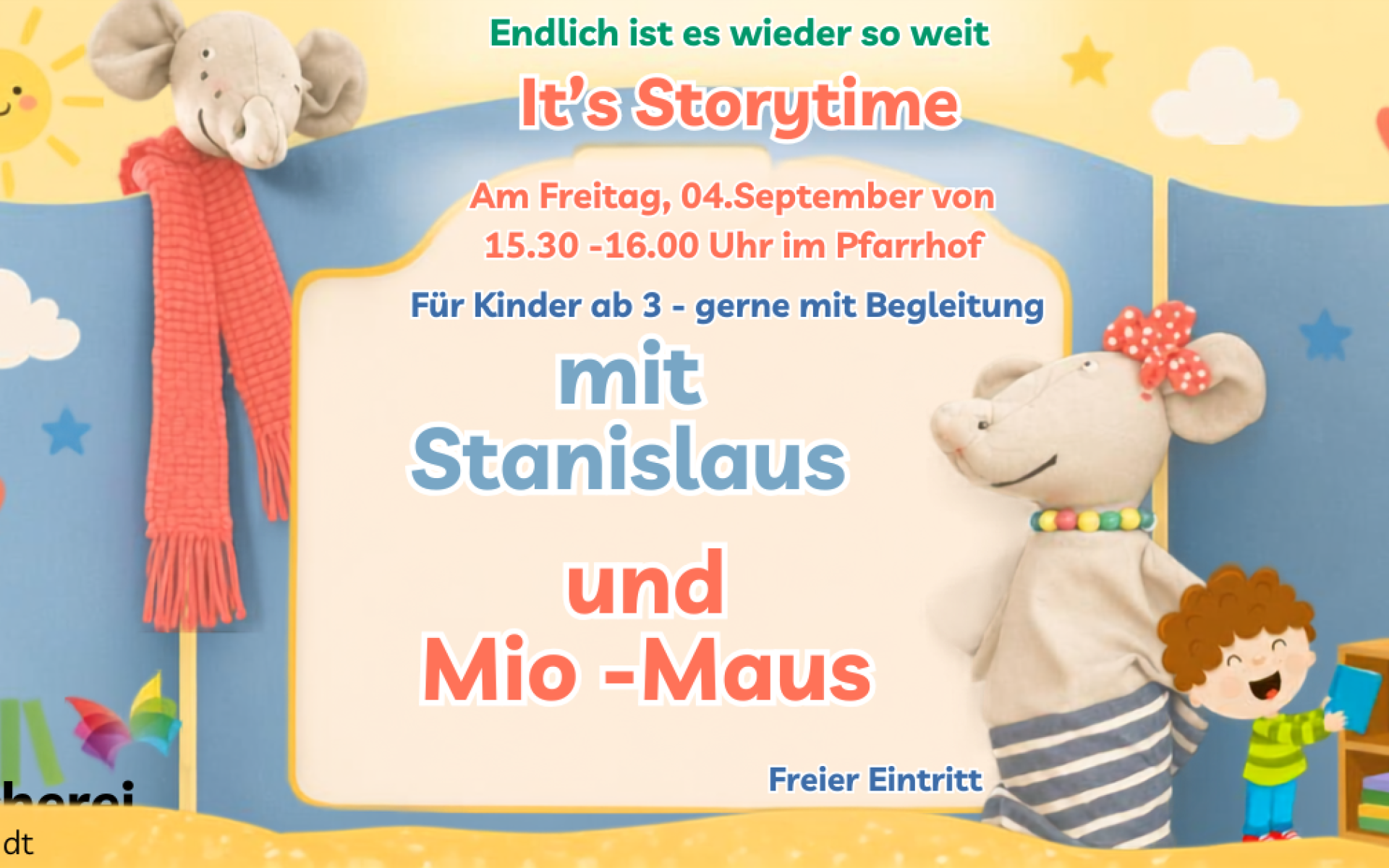 zwei Handpuppen vor Bühne